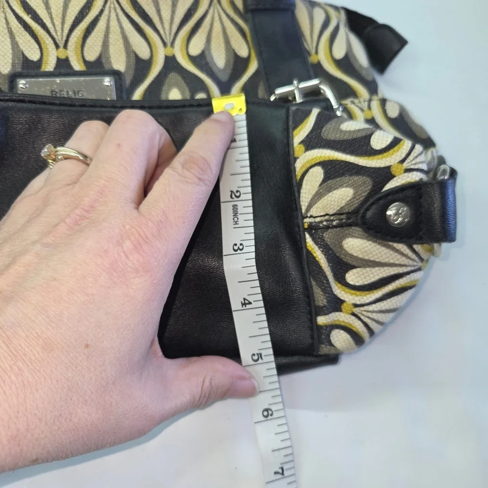 Relic‎ Handbag Geometric Print Black Leather Accents